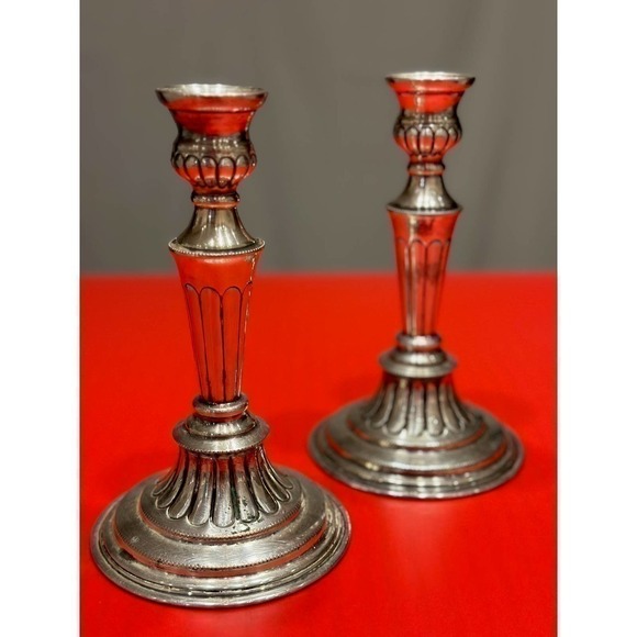 VTG VINERS Old SHEFFIELD England Plate Candlesticks Silver Hand Chased Repro 8" - Picture 8 of 15